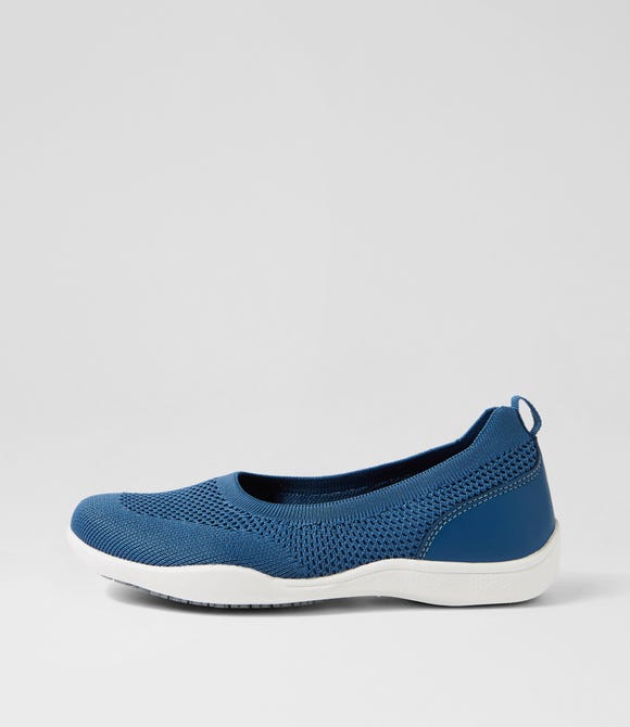 Grand Blue Knit Flat Shoes